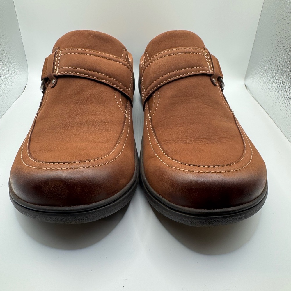 Clarks Collection Wome's Carleigh Viola Slip On Mule Tan/Nubuck, Size 9.5